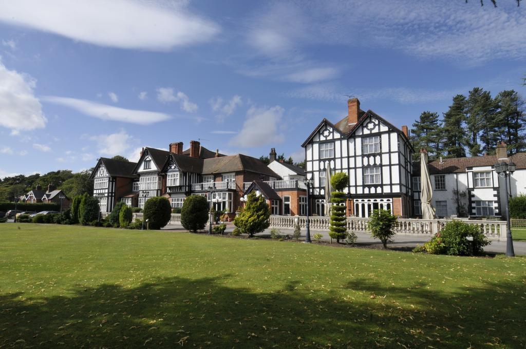 The Golf Hotel Woodhall Spa Exterior foto